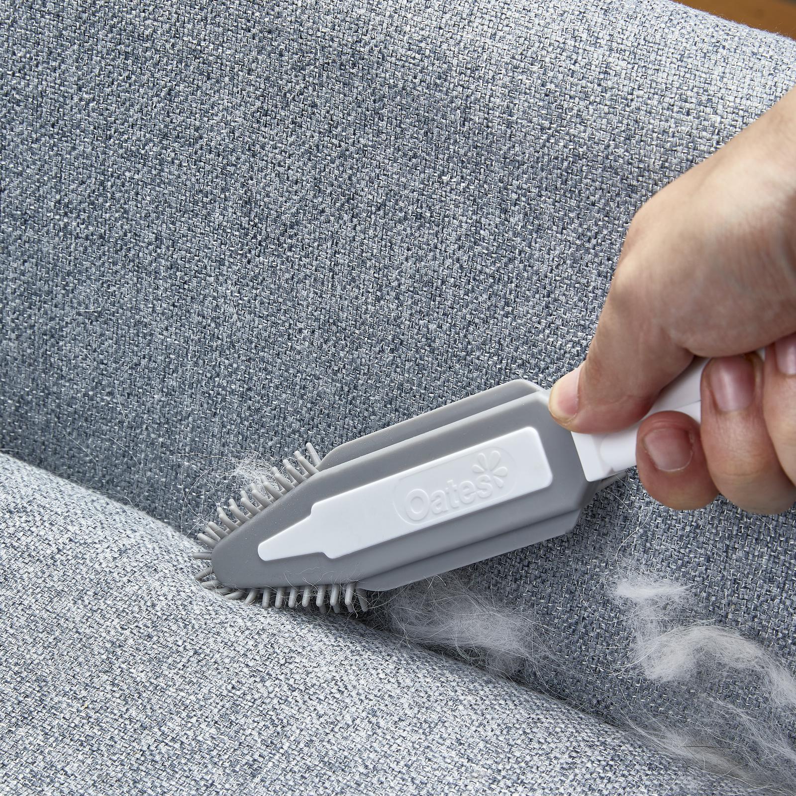 Oates Electrostatic Pet Hair Brush Rissamelt