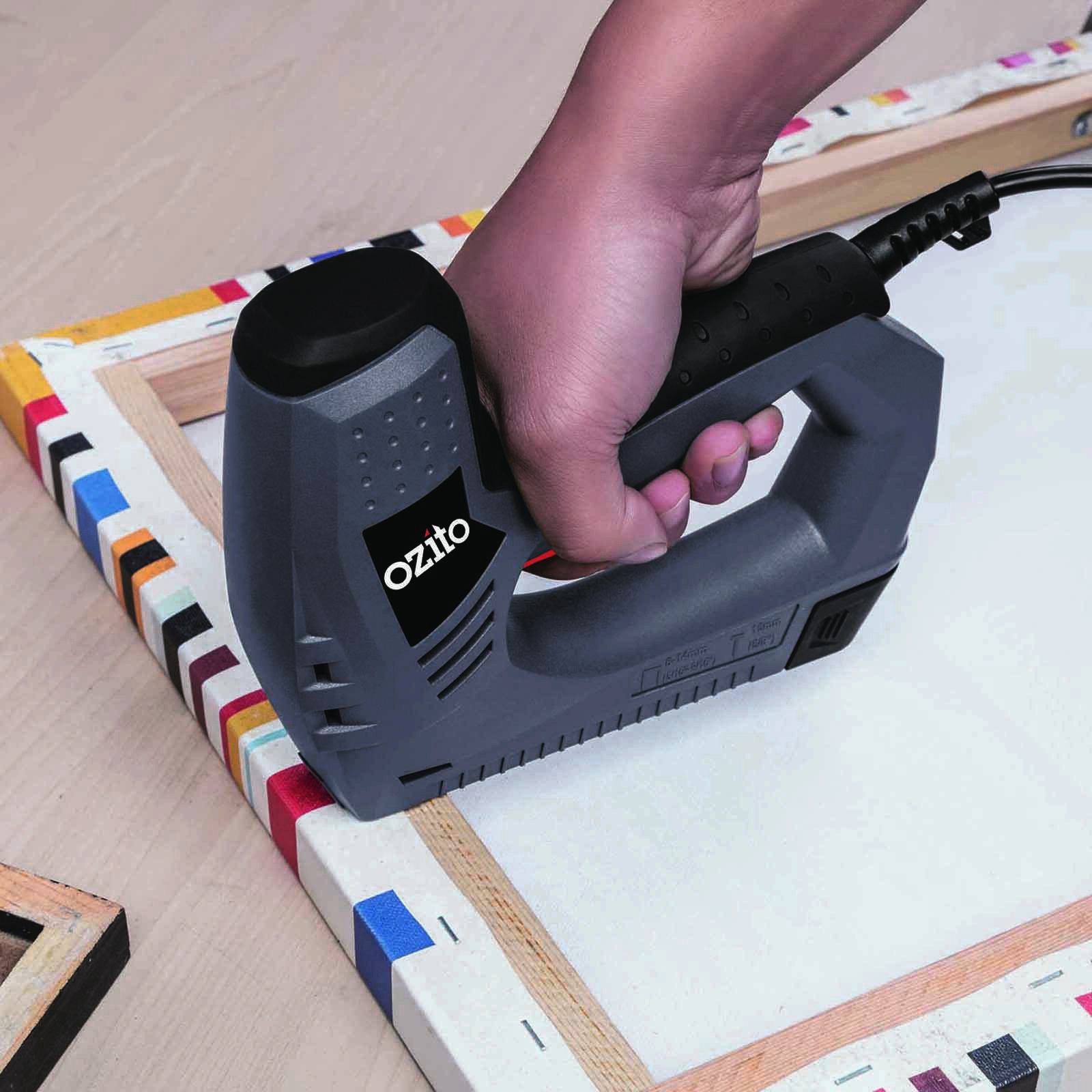 Ozito 814mm Stapler Nail Gun Rissamelt