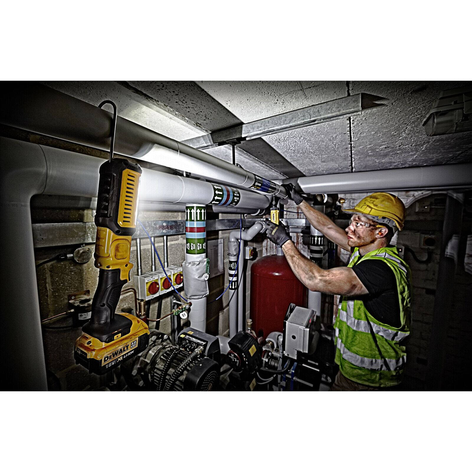 DeWALT 18V Handheld LED Work Light - Skin Only - Image 4