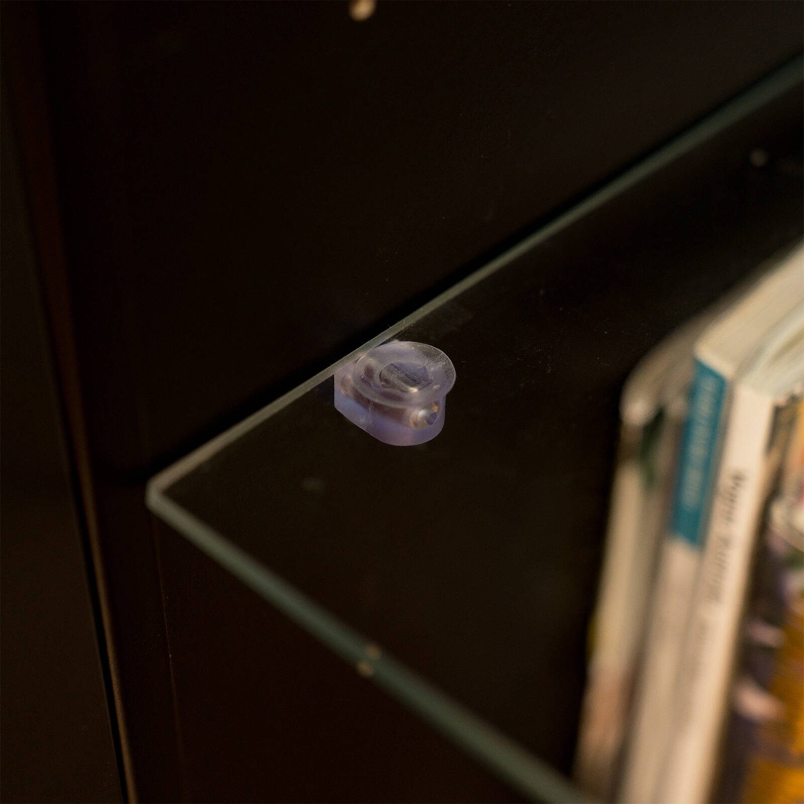 Taskmaster 5mm Pin Suction Cup Shelf Supports - 20 Pack - Image 6