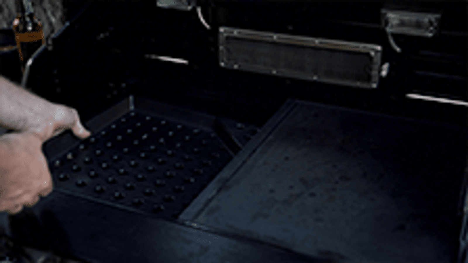 Matador Charcoal Tray with Smoker Box - 320mm - Image 2