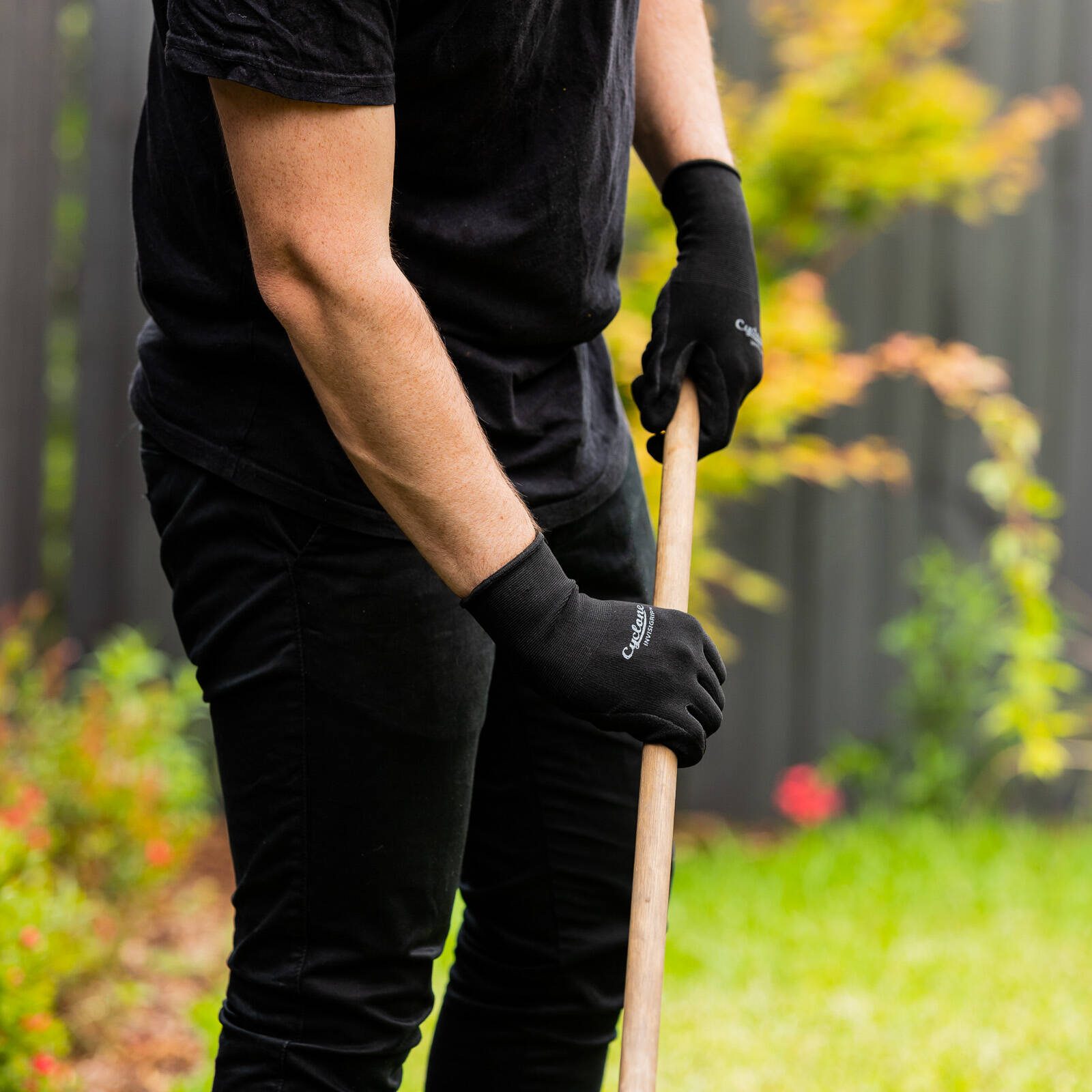 Cyclone Large Invisigrip Tough Gardening Gloves - Image 2