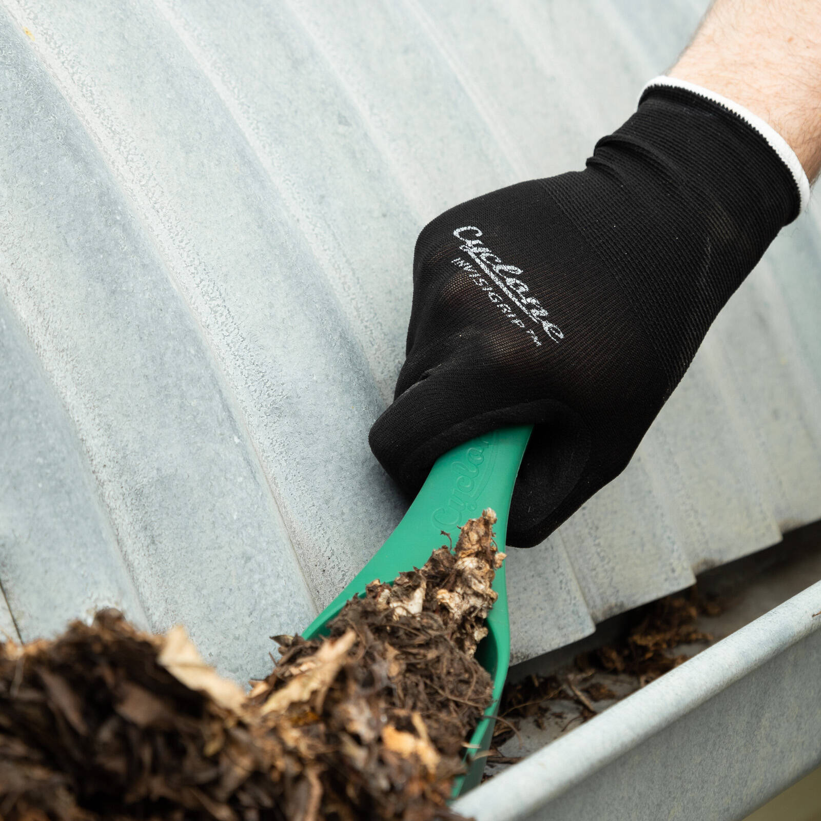 Cyclone X-Large Invisigrip Tough Gardening Gloves - Image 4