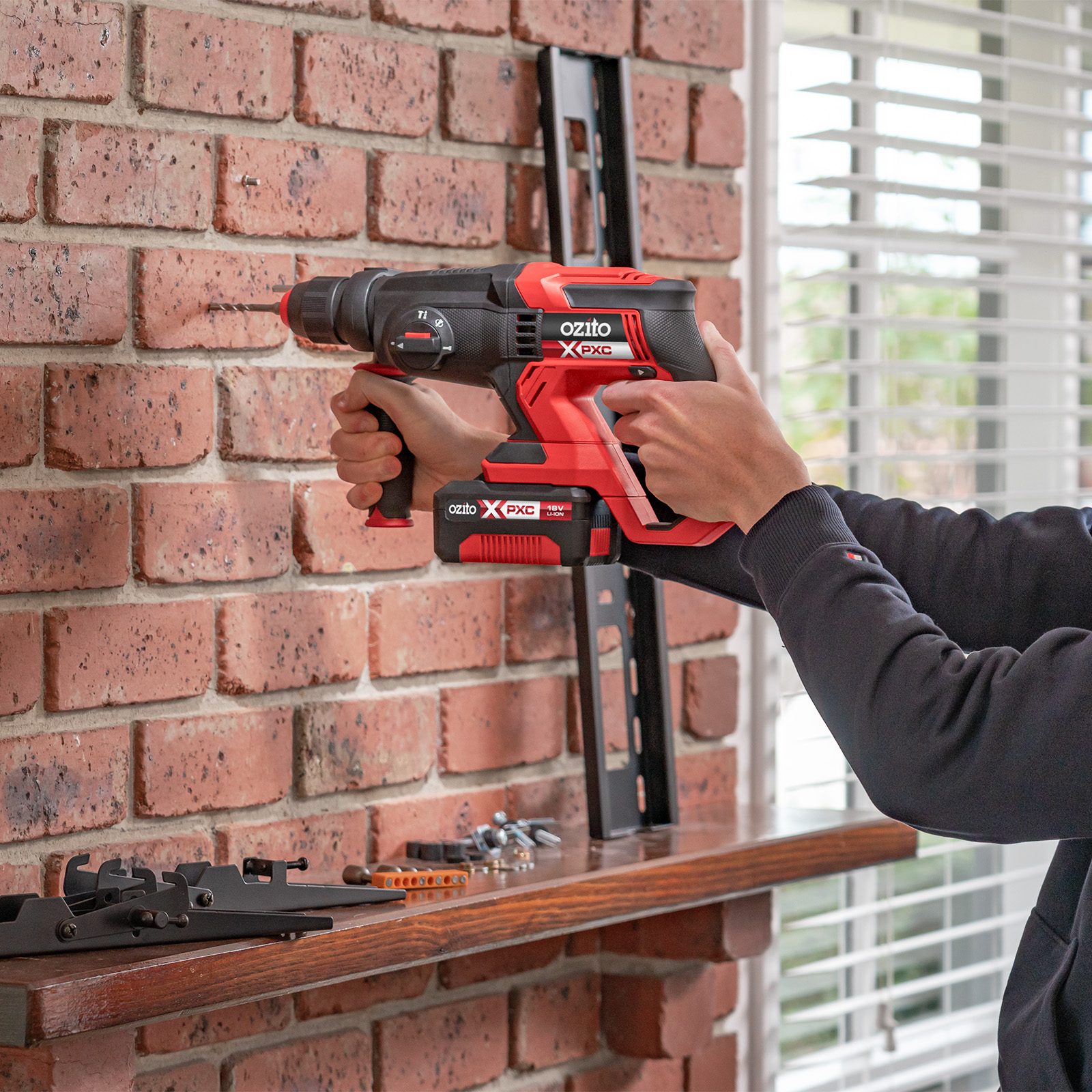 Ozito PXC 18V 1.8J Rotary Hammer Drill PXRHS-180 - Skin Only - Image 3