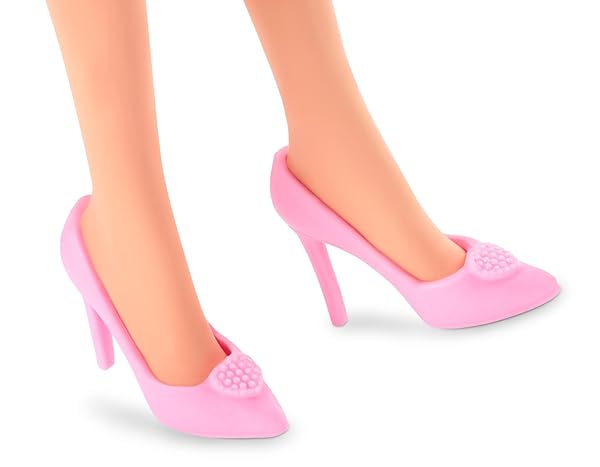 Barbie-The-Movie-Doll-Margot-Robbie-as-Barbie-Collectible-Doll-Wearing-Pink-and-White-Gingham-Dress-with-Daisy-Chain-N-B0BHFG4756-5