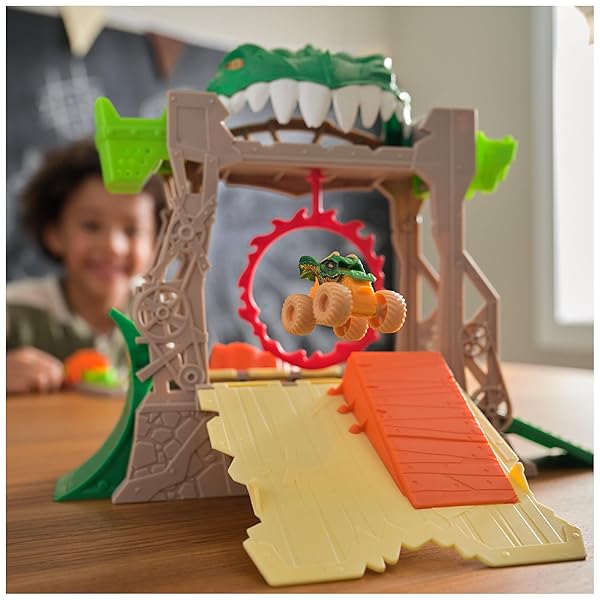 Monster-Jam-Dragon-Dungeon-of-Doom-Playset-Mini-Jams-Exclusive-Die-Cast-Dragon-Monster-Truck-187-Scale-Kids-Toys-fo-B0CSK3VJZR-8
