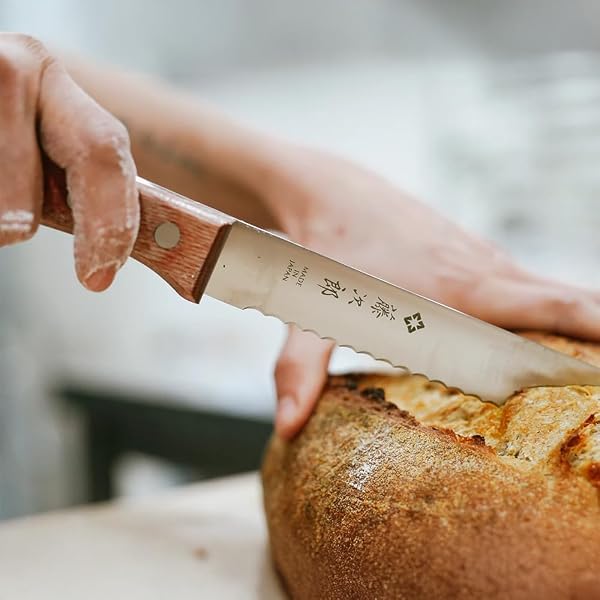 Tojiro Stainless Steel Bread Slicer, 23.5 cm Blade Length - Image 4