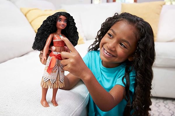 disney-princess-toys-singing-moana-doll-in-signature-clothing-sings-aeoehow-far-iaell-goae-from-the-disney-movieaeae-b0b2b5svhb-2